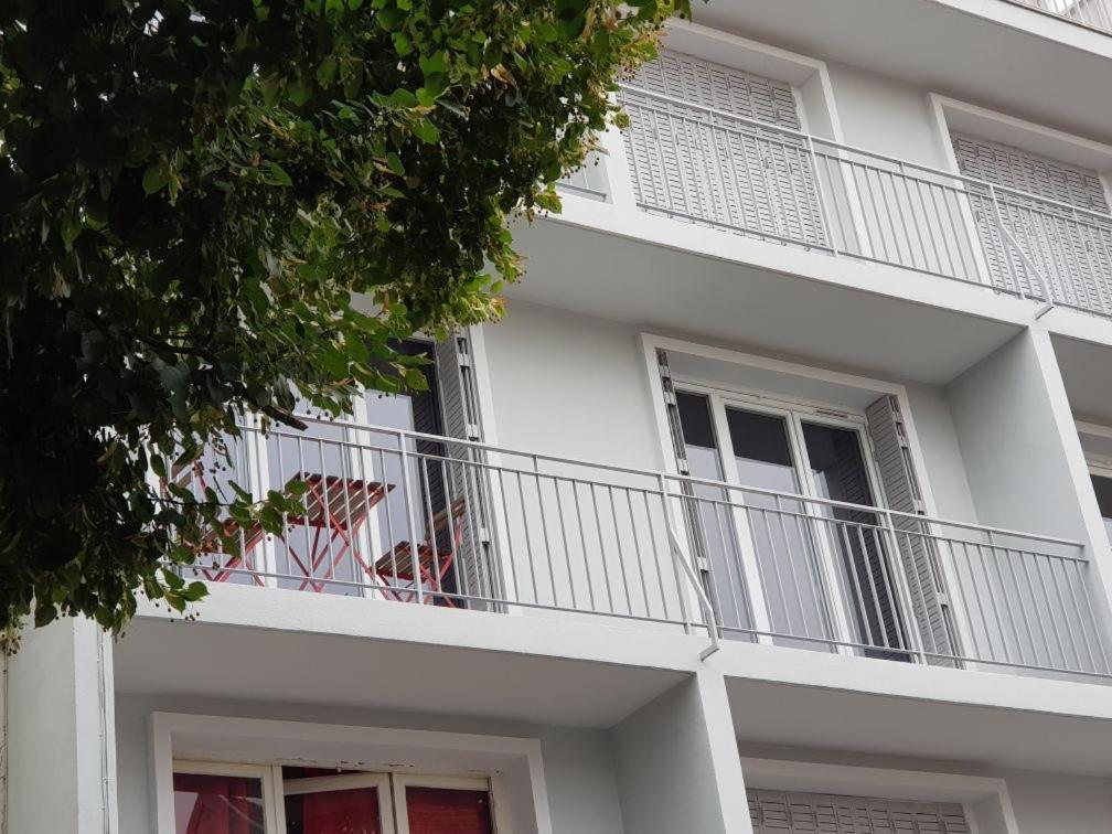 Appartement F2, Quartier Jeanne D'Arc 비시 외부 사진
