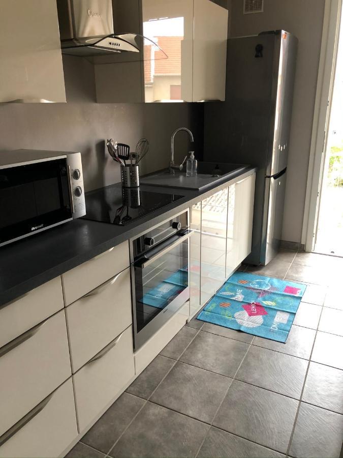 Appartement F2, Quartier Jeanne D'Arc 비시 외부 사진